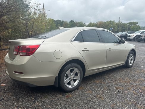 Used 2015 Chevrolet Malibu LT image 12