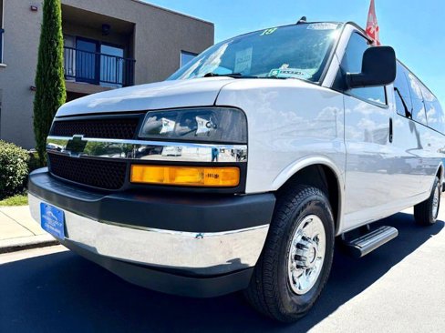 Used 2019 Chevrolet Express 3500 LT w/ LT Preferred Equipment Group image 9