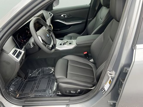 New 2025 BMW 330i xDrive Sedan w/ Convenience Package image 8