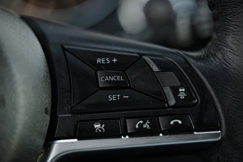 Used 2018 Nissan Rogue Sport SL w/ SL Premium Package image 33