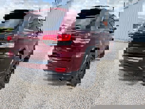 Used 2022 Jeep Grand Cherokee Limited image 3