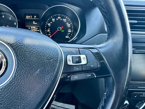 Used 2015 Volkswagen Jetta SE image 19