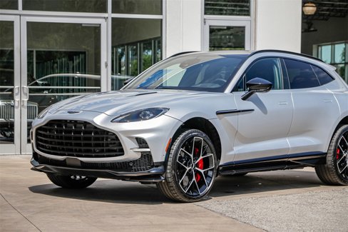 Used 2024 Aston Martin DBX 707 image 18