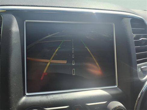 Used 2015 Jeep Grand Cherokee Altitude image 19