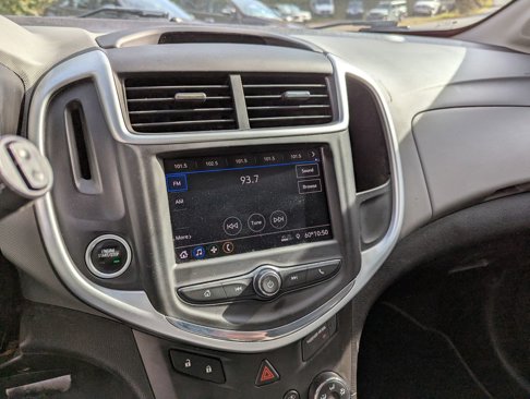 Used 2020 Chevrolet Sonic LT image 10