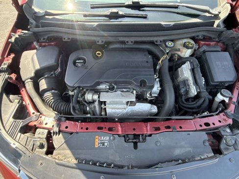 Used 2019 Chevrolet Cruze LT image 17