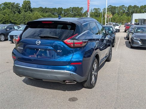 Used 2022 Nissan Murano SV image 3