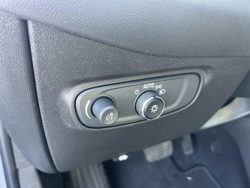 Certified 2023 Chevrolet Equinox LS image 15