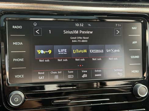 Used 2020 Volkswagen Passat 2.0T SEL image 11