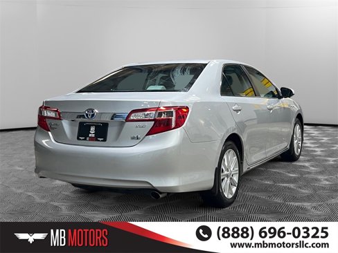 Used 2014 Toyota Camry XLE image 4