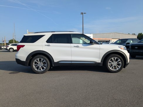 Used 2023 Ford Explorer Limited image 3