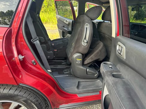 Used 2014 Nissan Pathfinder SV image 17