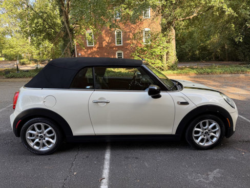 Used 2016 MINI Cooper Convertible image 11