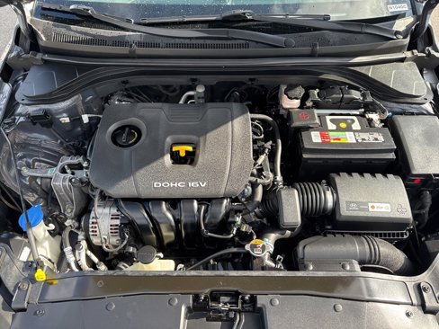 Used 2018 Hyundai Elantra SE image 10
