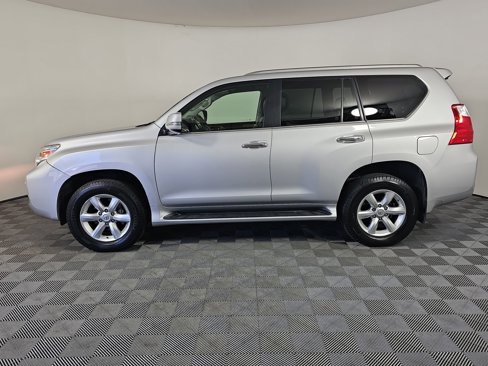 Used 2010 Lexus GX 460 image 2
