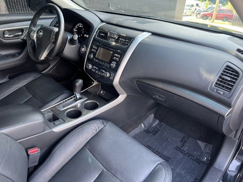 Used 2015 Nissan Altima 2.5 SL w/ Moonroof Package image 27