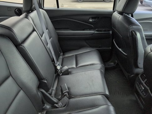 Used 2017 Honda Pilot EX-L image 4