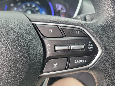 Used 2019 Hyundai Santa Fe SEL image 6