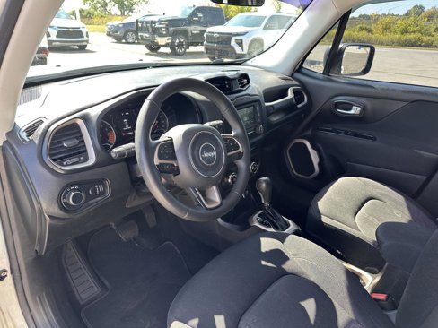 Used 2016 Jeep Renegade Sport w/ Power & Air Group image 21
