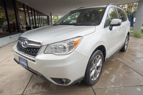 Used 2015 Subaru Forester 2.5i Touring w/ Eyesight & Navigation System image 3