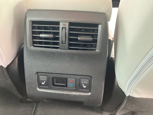 Used 2023 Mitsubishi Outlander SEL image 36