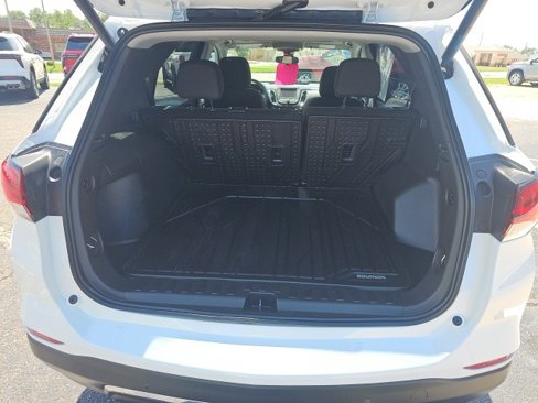 Used 2022 Chevrolet Equinox LT image 18