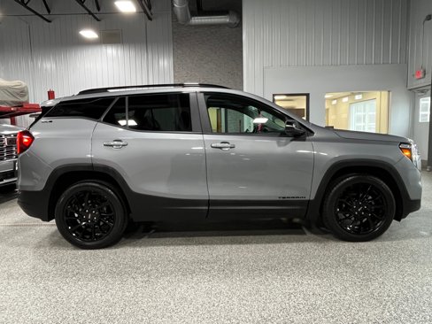 Certified 2023 GMC Terrain SLE w/ Driver Convenience Package image 5