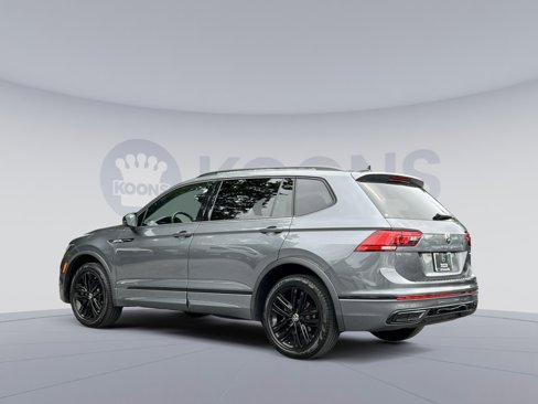 Used 2022 Volkswagen Tiguan SE R-Line image 4