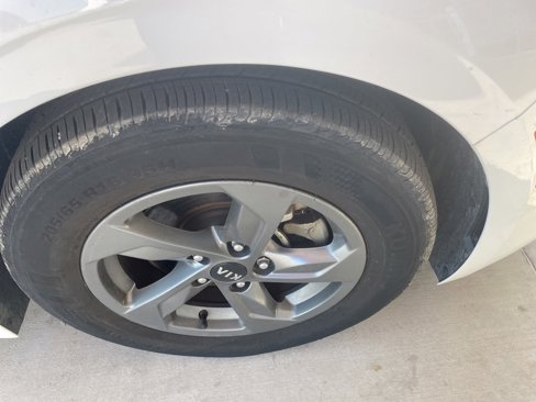 Used 2021 Kia K5 LXS image 20