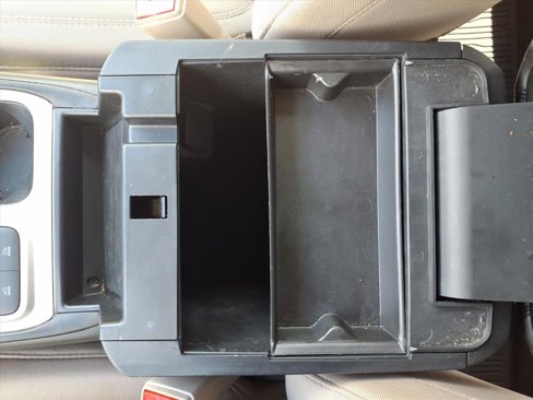 Used 2021 Ford Explorer XLT image 13