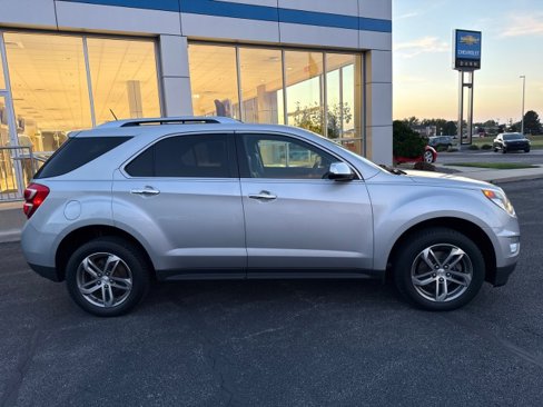Used 2016 Chevrolet Equinox LTZ w/ Enhanced Convenience Package image 2