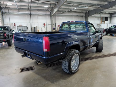 Used 1996 Chevrolet Silverado 2500 4x4 Regular Cab image 3