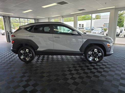 Used 2025 Hyundai Kona SEL image 9