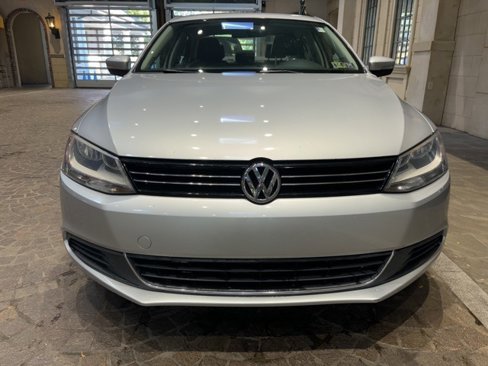 Used 2014 Volkswagen Jetta SE image 9