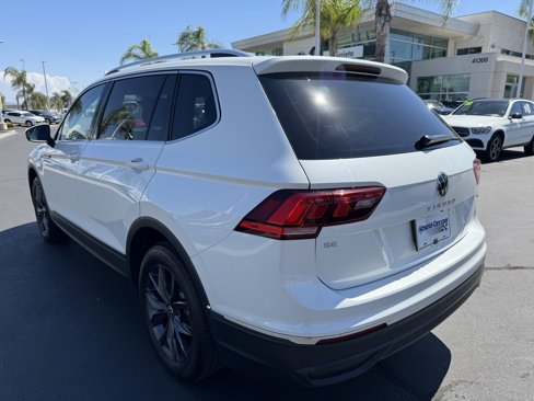 Certified 2023 Volkswagen Tiguan SE image 8