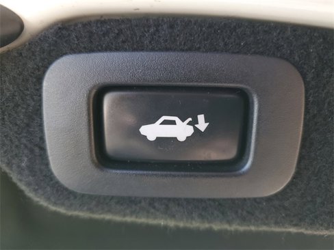 Used 2010 Lexus LS 460 image 9