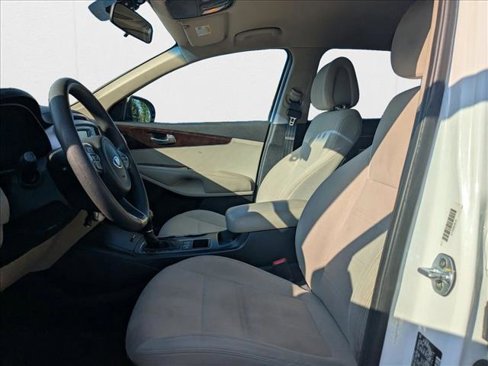 Used 2017 Kia Sorento LX image 29