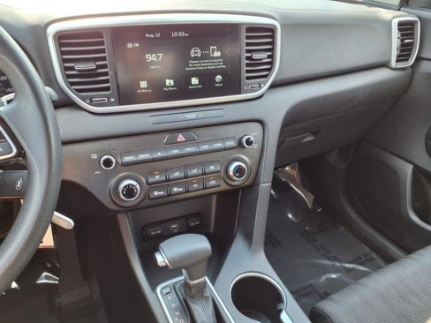 Used 2021 Kia Sportage LX image 6