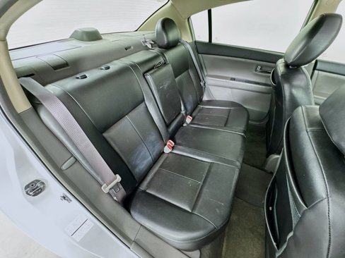 Used 2008 Nissan Sentra 2.0 SL w/ Sunroof Pkg image 26
