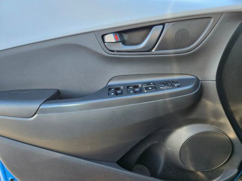 Used 2019 Hyundai Kona SE image 18