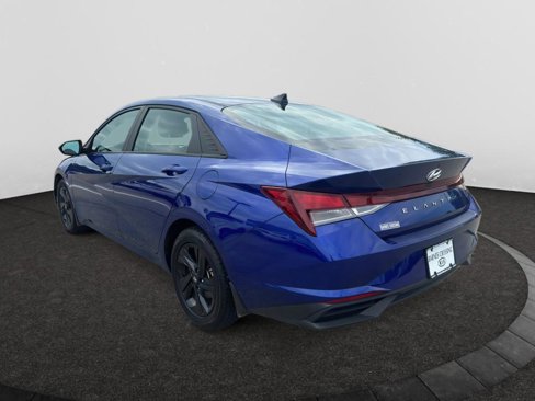 Used 2023 Hyundai Elantra SEL image 7