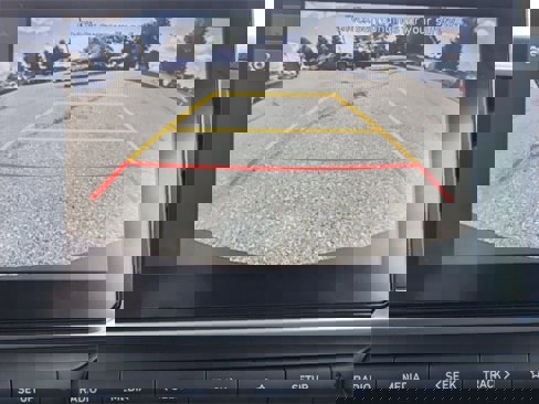 Certified 2024 Hyundai Venue SEL image 10