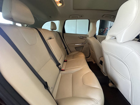 Used 2015 Volvo XC60 T6 image 26