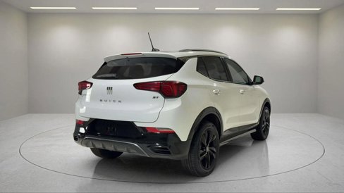 Used 2024 Buick Encore GX Sport Touring image 3