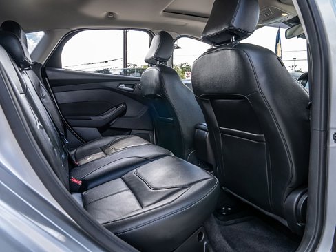 Used 2017 Ford Focus Titanium w/ Titanium Technology Package image 22