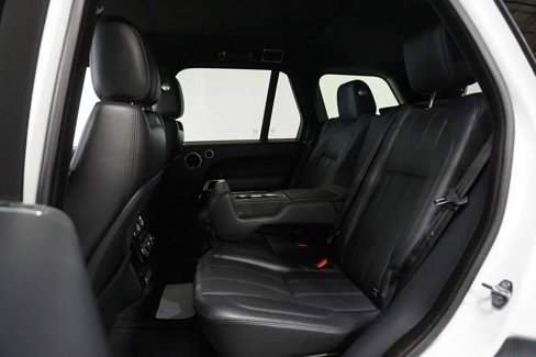 Used 2016 Land Rover Range Rover HSE image 16