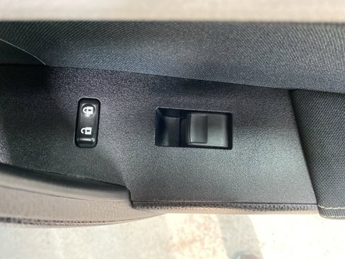 Used 2016 Toyota Corolla LE image 23