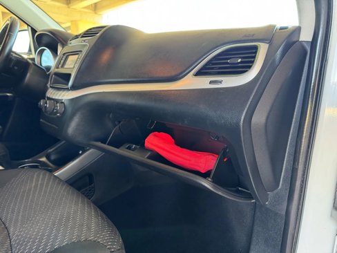 Used 2019 Dodge Journey SE w/ Premium Group image 23