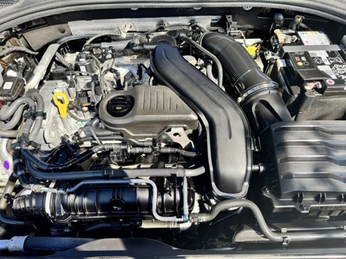 Certified 2024 Volkswagen Jetta SE image 28