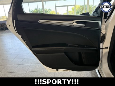 Used 2020 Ford Fusion SE image 21